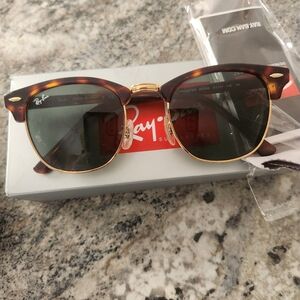 Ray-Ban RB3016  ClubMaster Tortoise Gold /Green Sunglasses